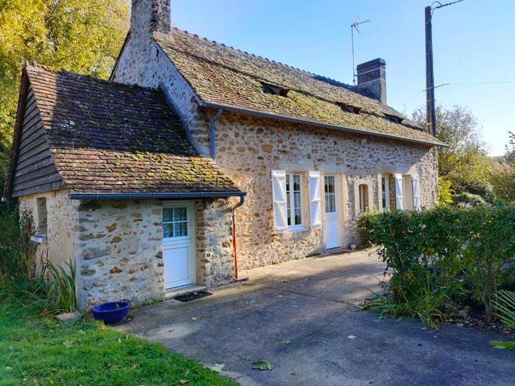 "Reves De Gamins", Gite De Campagne "La Camusiere" Proche Du Pole Europeen Et 24H Champagne  Exterior photo